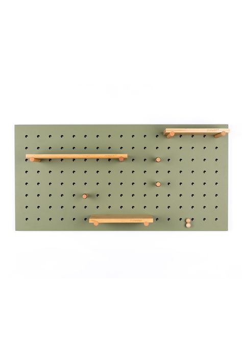 White Pegboard, Sala Vintage, Wand Organizer, Chuck Box, Metal Board, Pegboard Organization, Bamboo Shelf, Dutch Furniture, Mobile Tv