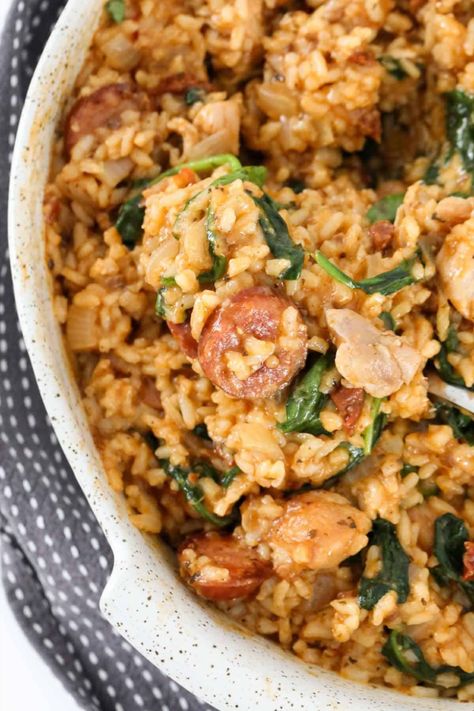 Risotto with chicken, chorizo and baby spinach, topped with finely grated parmesan. Chicken And Chorizo Rice, High Protein Risotto, Oven Risotto Recipes, Chicken And Chorizo Risotto, Oven Chicken And Rice, Oven Risotto, Chorizo Risotto, Tomato Pesto Chicken, Dinner Rice