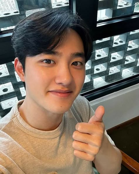 Do Exo Selca, Do Exo Boyfriend Material, Do Selca, D.o Kyungsoo Cute, D.o Kyungsoo Boyfriend Material, Exo Lockscreen, Kpop Hair, Exo Kyungsoo, Doh Kyungsoo