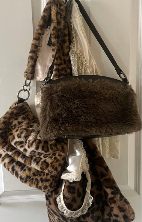 Leopard Print Things, Cheetah Print Rooms, Cheetah Print Aesthetic, Leopard Print Aesthetic, Cheetah Print Bag, Leopard Print Bag, Halloween Room, Halloween Room Decor, Animal Print Outfits