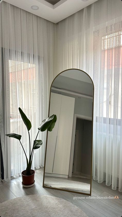 Bedroom Mirror Full Length Aesthetic, Room Big Mirror Ideas, Mirror Apartment Decor, Asthetic Mirrors For Room, Standing Mirror With Plants, Aesthetic Mirror Bedroom, Body Mirror Room Ideas, Mirror Set Up, Long Mirror In Bedroom Aesthetic