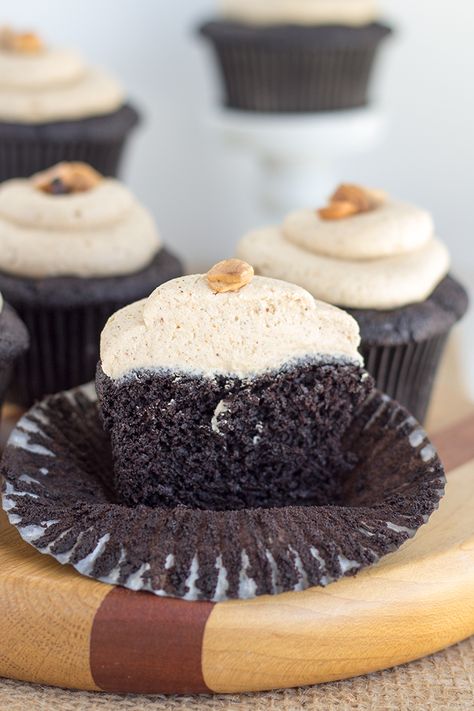 Dark Chocolate Quinoa Cupcakes with Hazelnut Buttercream Quinoa Cupcakes, Hazelnut Buttercream, Quinoa Chocolate, Chocolate Quinoa, Cupcake Tins, How To Roast Hazelnuts, Oven Mitt, Chocolate Cupcakes, Cakes And More