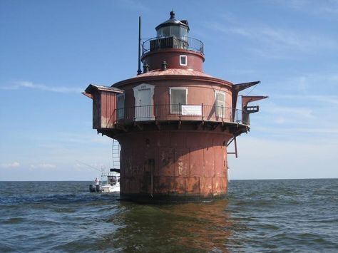 Chesapeake Bay Lighthouse ~ that you can live in...!!! Old Lighthouse, Lighthouses Photography, Lighthouse Pictures, Beautiful Lighthouse, Beacon Of Light, Old Bay, Light Houses, The Lighthouse, Chesapeake Bay