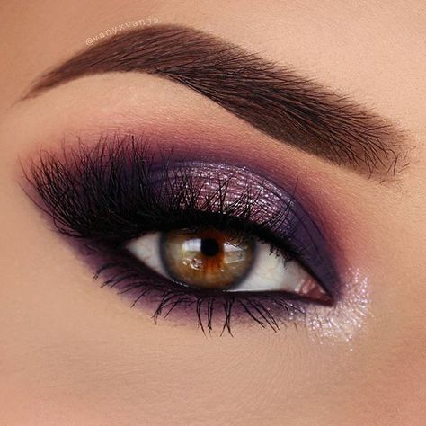 Dark Purple Eye Makeup, Trucco Smokey Eye, Maquillage Goth, Make Up Designs, Makeup Asian, Makeup Smokey, Purple Eye Makeup, Dramatic Eye Makeup, Smokey Eyeshadow