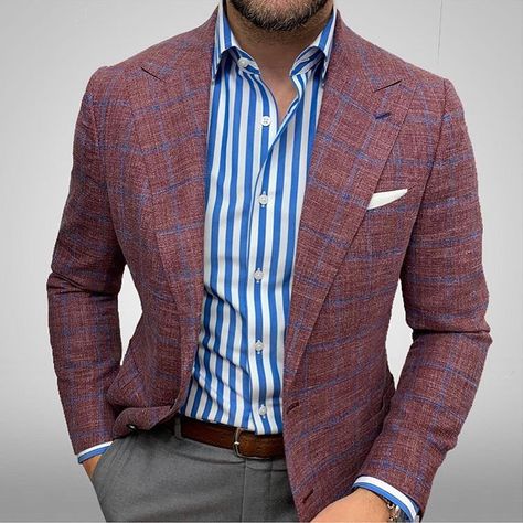 Casual Suit Look, Men Suits Blue, Suit Inspiration, Mens Work Outfits, Blazer Outfits Men, Mens Business Casual Outfits, Clothing Store Design, Mens Fashion Blazer, Jacket Suit