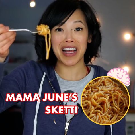 Emmymade - Tasting Sketti - Honey Boo Boo's Recipe! 🤩🍝 | Facebook Sketti Recipe, Emmymade Recipes, Japanese Pizza, Disneyland Treats, Pizza Chips, Pork Wraps, Lays Potato Chips, Kfc Recipe, Mama June