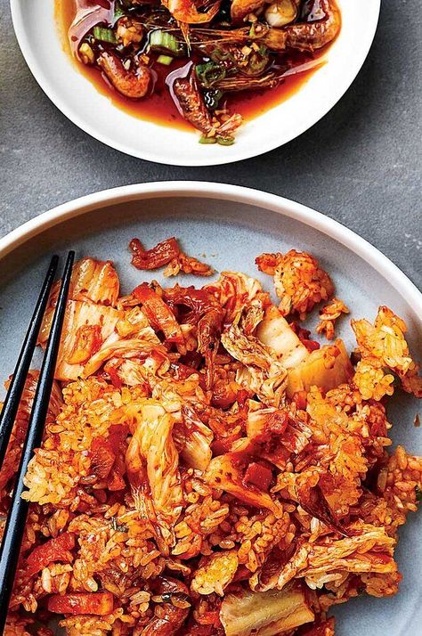 Chef Roy Choi’s Kimchi Fried Rice is the best way to reinvigorate day-old rice with spicy, potent kimchi. The kimchi actually sweetens when heated and adds not only its signature funk, tang, and spice but also a delicious crunch. The briny, spicy dipping sauce is the perfect punchy accompaniment. #asianrecipes #internationalrecipes #asiancuisine #foodandwine Roy Choi Recipes, Kimchi Fried Rice Recipe, Kimchi Burger, Kimchi Rice, Roy Choi, Casserole Healthy, Restaurant Meals, Spicy Dipping Sauce, Kimchi Fried Rice