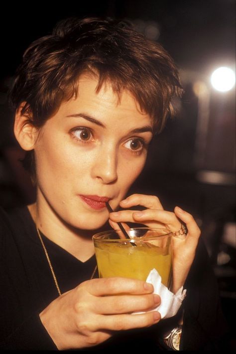 Winona Ryder Hair, Winona Ryder Style, Winona Ryder 90s, Winona Forever, Reality Bites, Ben Stiller, Really Short Hair, Ethan Hawke, Hair Inspiration Short