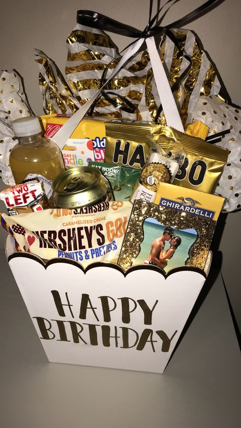 Golden Birthday gift idea! Color Party Basket Ideas Gold, 20th Birthday Presents For Him, Gifts For Best Friends 20th Birthday, Golden Birthday Gifts For Her, Golden Gift Basket Ideas, Golden Birthday Gift Basket, Golden Birthday Gift Ideas For Him, Golden Birthday Present Ideas, Golden Birthday Basket