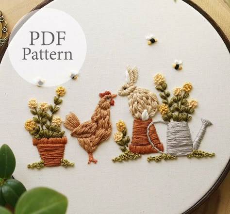 Garden Embroidery, Beginner Embroidery, Easter Embroidery, Hand Embroidery Projects, Embroidery On Clothes, Cute Embroidery, Animal Embroidery, Hand Embroidery Art, Hand Embroidery Stitches