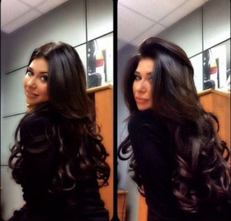 Thick Curled Hair, Voluminous Black Hair, V Hair, U Part, Blowout Hair, Peinados Fáciles Para Cabello Corto, Voluminous Hair, Hair Stylies, Hair Inspo Color