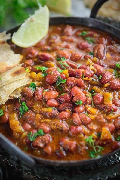 Daal Curry, Rajma Masala Recipe, Desi Dishes, Punjabi Recipes, Kidney Bean Curry, Rajma Masala, Rajma Recipe, Vegetables Dishes, Paneer Dishes