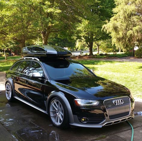 Black Audi Allroad with rooftop carrier Allroad Audi, Audi 2017, Audi Wagon, R8 Spyder, Audi R8 Spyder, Audi A6 Allroad, Be More Attractive, Black Audi, A4 Allroad