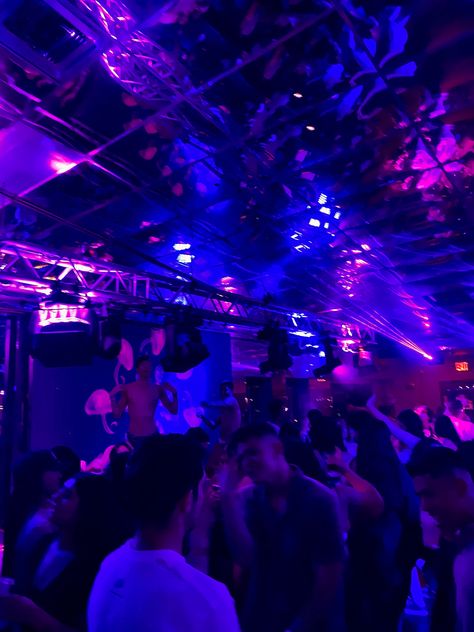 Gay Bar Aesthetic, Neon Club, Nightlife Club, Pink Club, Dance Clubs, Club Lighting, Bar Scene, Video Setting, Clubbing Aesthetic