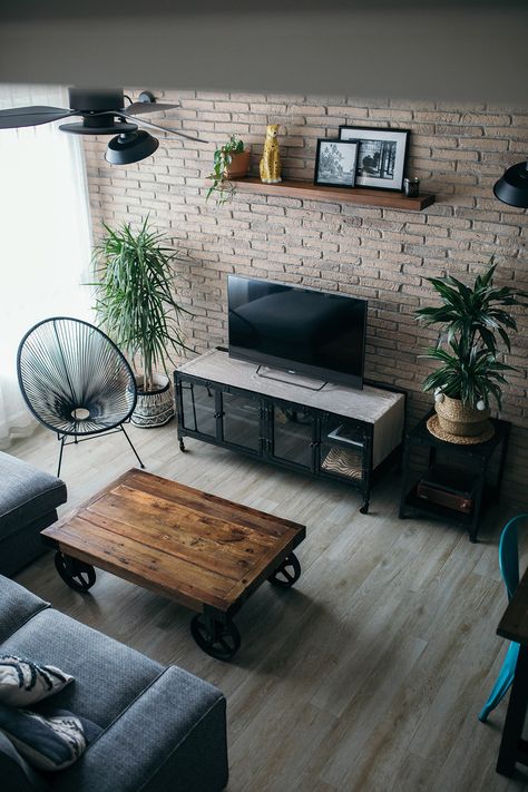 Salón Estilo Industrial | Fotografía de Interiorismo | Cristina Navarro Rustic Industrial Living Room, Industrial Decor Living Room, Industrial Living Room Design, Industrial Style Living Room, Living Room Industrial, Industrial Style Interior, Industrial Home Design, Industrial Style Decor, Industrial Livingroom