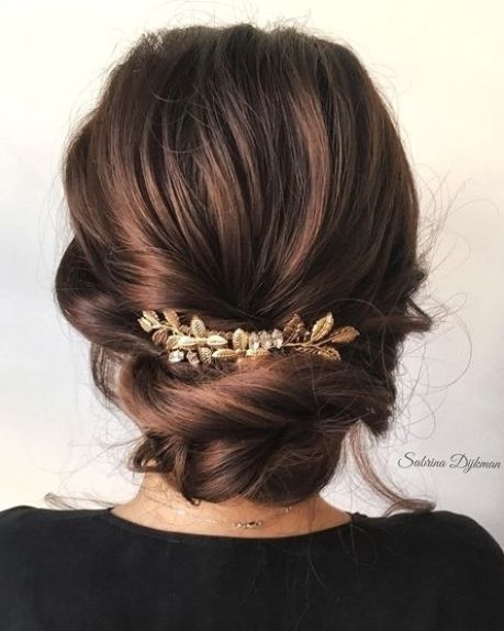 Brunette Updo, Loose Wedding Hair, Unique Wedding Hairstyles, Messy Hair Updo, Messy Wedding Hair, Low Updo, Classic Wedding Hair, Classic Updo, Romantic Wedding Hair