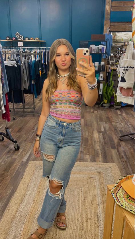 summer outfit boho bandeau wide leg jeans hippie Grad Party Fits Guest, Hot Weather Granola Outfit, Granola Easter Outfit, Alisson Gonzalez Outfits, Easter Fit Ideas, Boho Bandeau Top, Indie Concert Outfit Spring, Girly Granola Outfits, Spring Granola Girl Outfits