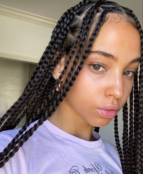 Frontal Braids, Gifts For Your Friends, Pretty Braids, Cute Box Braids Hairstyles, Protective Hairstyles Braids, Hair Twist Styles, Girls Hairstyles Braids, Curly Girl Hairstyles, Penteado Cabelo Curto