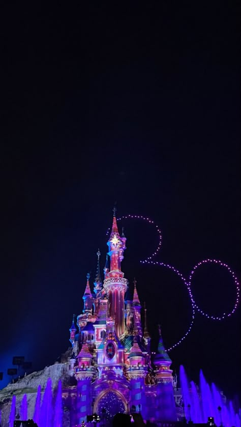 Disney Vibes Aesthetic, Disneyland Wallpaper Aesthetic, Disneyland Wallpaper Iphone, Disneyworld Wallpaper, Disneyland America, Disney America, Disney World Wallpaper, Disneyland Wallpaper, Disneyworld Aesthetic