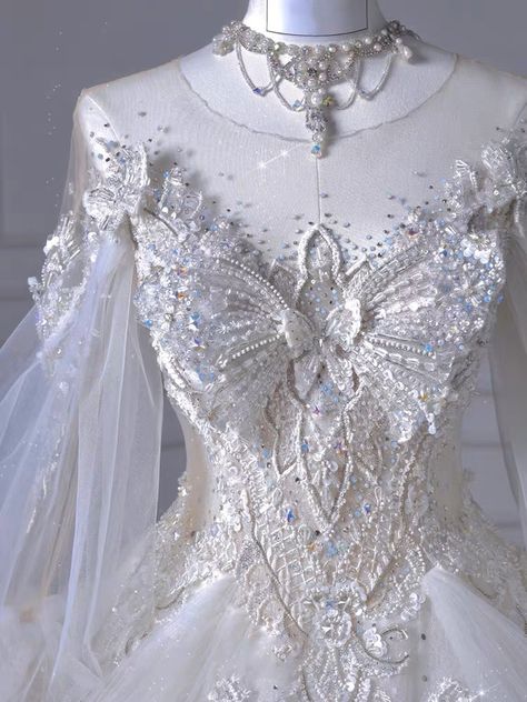 Wedding Dresses With Butterflies On Them, White Wedding Dress With Butterflies, Butterfly Bride Dress, 3d Butterfly Wedding Dress, Butterfly Ball Gown, Summer Butterfly-shaped Wedding Dress, White Butterfly Dress, Butterfly Wedding Dress, Wedding Dress Illusion