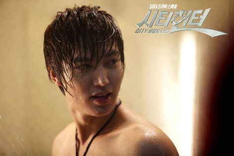 Lee Min Ho's Naked Scenes from City Hunter + Sexy Abs Phot… | Flickr Lee Min Ho Abs, Lee Min Ho Shirtless, Lee Min Ho City Hunter, Lee Min Ho Pics, Lee Min Ho Photos, Korean Drama Romance, City Hunter, Kim Woo Bin, Lee Jong Suk