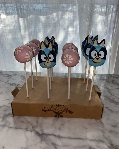 Bluey themed Cakepops and Strawberries 🍓🩵 #phoenixtreats #blueytreats #blueycakepops #blueystrawberries #phoenixsmallbusiness Holguin, Cakepops, Strawberries, Phoenix, Small Business, On Instagram, Quick Saves, Instagram, Cake Pops