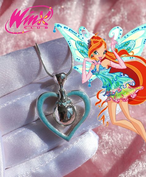 #bloomwinxnecklace #winxfairydustnecklace #fairydustnecklace #florawinx #bloomdustnecklace #bloomnecklace #bloomfairydustnecklace Winx Club Merch, Winx Club Accessories, Winx Club Necklace, Winx Club Jewelry, Anime Accessories Jewelry, Fairy Dust Necklace, Flora Necklace, Disney Princess Dress Up, Pulseras Kandi