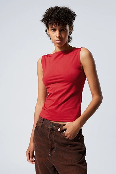 Annie Boatneck Sleeveless top - Red - Weekday DK Swedish Street Style, Glam Chic, Youth Culture, Tops Online, Colour Palettes, High Fashion Street Style, Online Tops, Women's Tops, Boat Neck