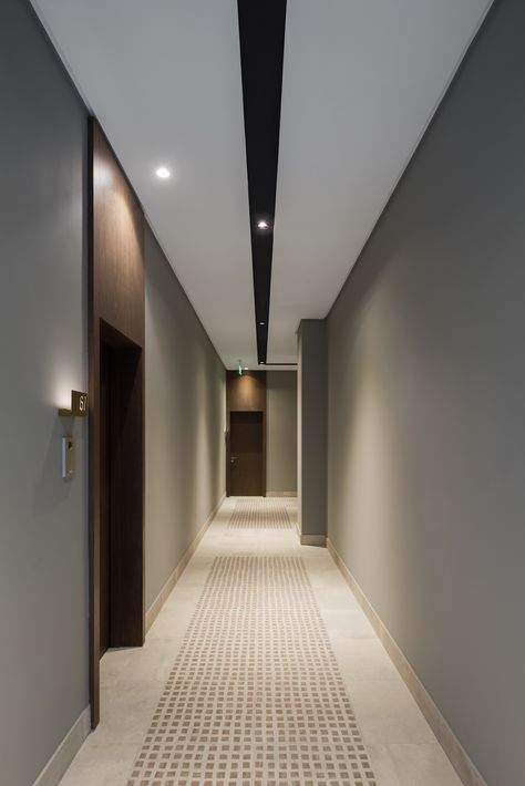 Multifamily Corridor Design, Lobby Floor Design, Corridor Flooring, Apartment Corridor Design, Residential Lobby Design, Apartment Building Hallway, Apartment Corridor, Bunny Pet, Studio Building