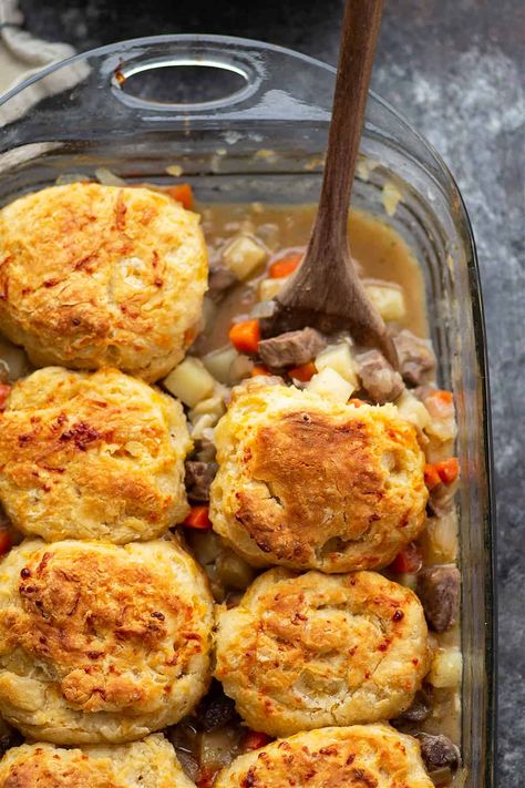 Beef Pot Pie With Biscuits On Top, Beef Pot Pie Recipe With Biscuits, Beef Stew With Cheddar Biscuits, Steak And Mushroom Pot Pie, Ireland’s Steak And Biscuits, Biscuit Pot Pie, Best Healthy Dinner Recipes, Cheesy Biscuit, Cheddar Bay Biscuits