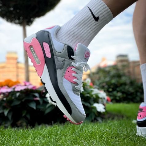 The Nike Air Max 90 Recraft Rose Pink really are something special! 🤩 What do you think of this pair? 🍬 Let us know! 👇🏼 Shoutout to @my_nike_kickzz 🔥 Nike Air Max 90, Rose Pink, Something Special, Pink Roses, Air Max, Nike Air Max, You Think, Nike Air, Nike