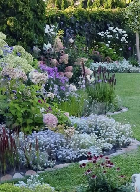 Front Garden Landscaping Ideas, Ideas Around Trees, Front Garden Landscaping, Small Garden Waterfalls, Purple Perennials, Cottage Garden Borders, Flower Planting, Front Garden Landscape, Garden Waterfall