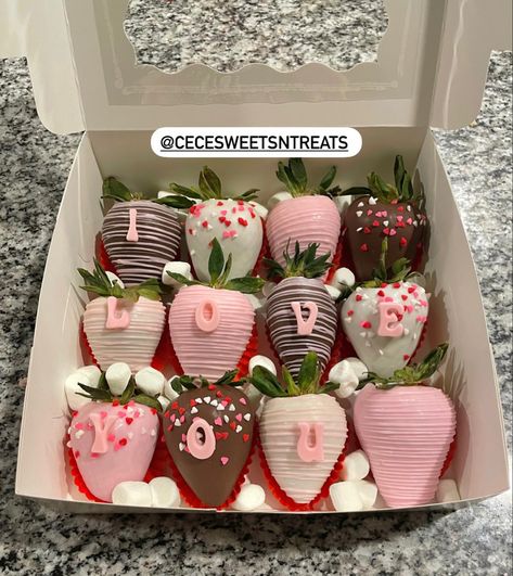 Strawberry Desserts Valentines, Valentine’s Day Covered Strawberries, Chocolate Covered Strawberries Anniversary Ideas, Be Mine Strawberries, Pink Valentines Strawberries, Decorated Strawberries Chocolate Covered, V Day Strawberries, Vday Strawberries For Him, Strawberry With Chocolate Ideas