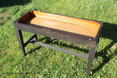 Diy Piano Bench, Piano Bench Makeover, Ikea Storage Cubes, Diy Piano, Bench Makeover, Crate Bench, Garage Sale Tips, Gossip Bench, Old Piano