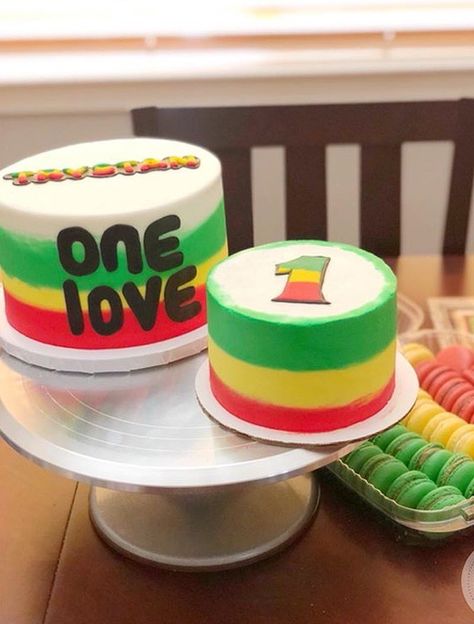 One Love smash cake One Love Cake Bob Marley, One Love Birthday Cake, Rasta Birthday Cake, One Love 1st Birthday Party, One Love First Birthday Party Theme, One Love Party Theme, One Love Birthday Theme Bob Marley, One Love First Birthday Party, One Love Birthday Theme