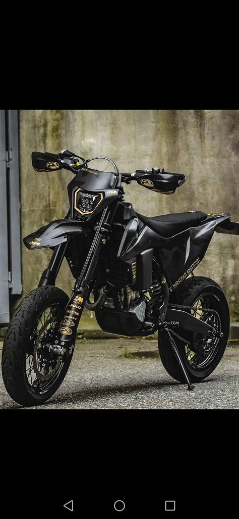 Supermoto 125, Yamaha Supermoto, Suzuki Motocross, Biker Motorcycles, Custom Dirt Bike, Ktm Dirt Bikes, Ktm Supermoto, Street Fighter Motorcycle, Tmax Yamaha