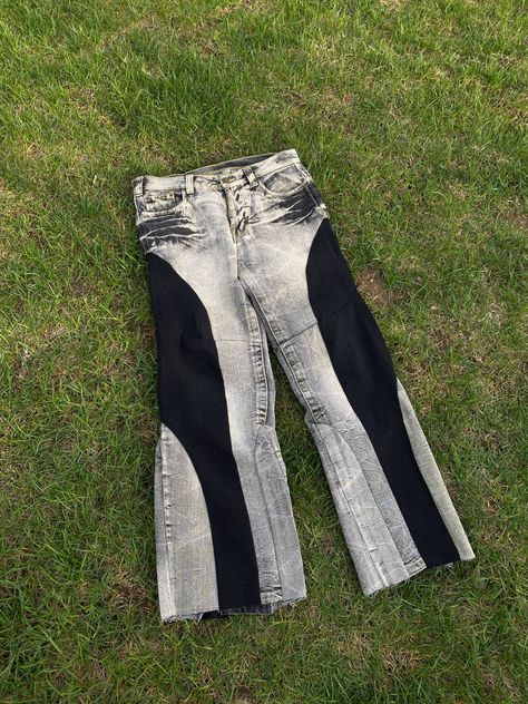 Manicans For Clothes, Denim Diy Clothes, Ropa Upcycling, Diy Pants, Reworked Denim, Denim Pants Fashion, Upcycle Clothes Diy, Trendy Boy Outfits, Diy Clothes Design