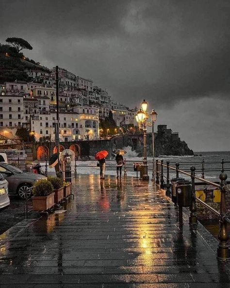 Rainy day in Amalfi Coast Italy Coast, Italy Tourism, Amalfi Italy, Rainy Day Aesthetic, I Love Rain, Italy Pictures, Amalfi Coast Italy, Italy Tours, Regions Of Italy