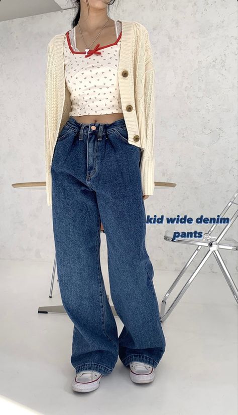 Acubi Coquette Fashion, Female Outfits With Ties, Baggy Feminine Outfits, Acubi Club Fashion, Acubi Fashion Outfit, Acubi Club, Mode Indie, Wide Denim Pants, Acubi Fashion