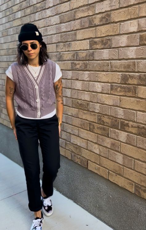 Tropical Lesbian Outfit, Lesbian Sweater Vest Outfit, Masc Lesbian Work Outfit, Masc Women Business Casual, Masc Sweater Vest Outfit, Masc Lesbian Spring Outfits, Lesbian Vest Outfit, Curvy Masc Lesbian Fashion, Masc Lesbian Business Casual