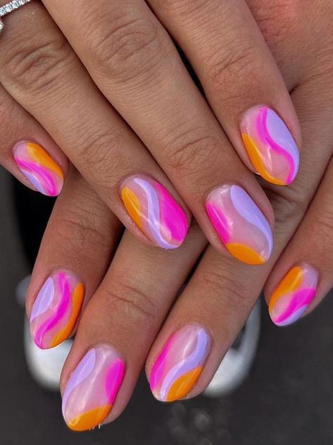 Holiday Short Nails Summer, Beach Nails Vacation Simple Acrylic, Toe Nail Designs For Summer Toenails, Short Holiday Nails Summer, Bright Nail Ideas, Lotus Casino, Gel Nails For Summer, Holiday Nails Summer, Preppy Nails