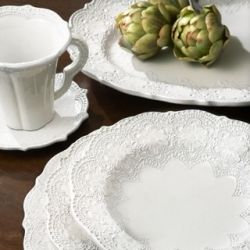 White Dinnerware, China Dishes, Keramik Design, White Dishes, Table Vintage, Italian Ceramics, White Plates, China Patterns, Beautiful Dishes