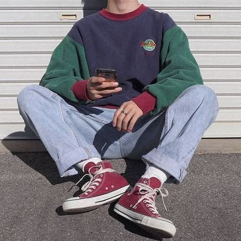 Mode Indie, Soft Boy Aesthetic, Soft Boy, Mens Outfit Inspiration, Stylish Mens Outfits, Streetwear Men, Men Fashion Casual Outfits, Streetwear Men Outfits, Swaggy Outfits