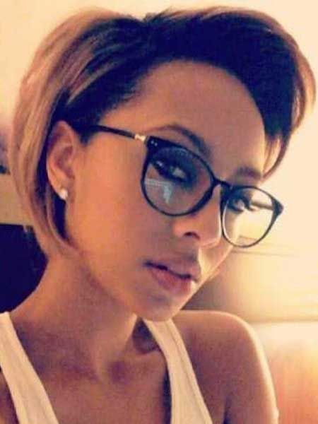 Best Short Bob Hairstyle for Black Women Keri Hilson, 2015 Hairstyles, Penteado Cabelo Curto, Hairstyles For Black Women, Relaxed Hair, Wearing Glasses, Short Bob Hairstyles, Blonde Bob, Short Hair Cuts For Women