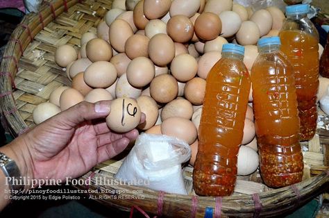 This 16-day old balot looks more gruesome than its predecessor duck egg balut . It has more feathers with fully developed legs, hea... Balut Egg, Lucena City, Quezon Province, Philippines Food, Cebu City, Chicken Eggs, Filipino Recipes, Duck Egg, Feathers