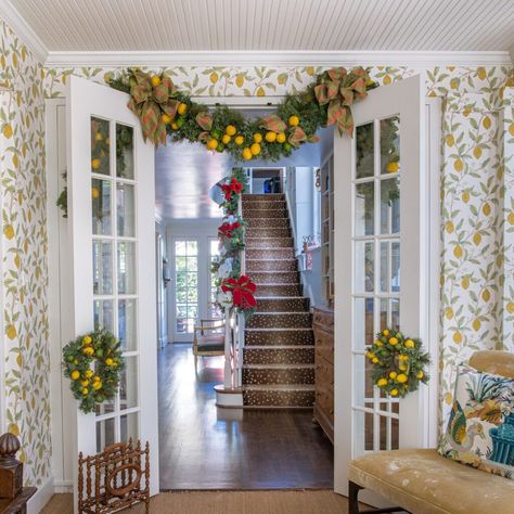 Christmas at Dunbar Road - The Glam Pad Patricia Altschul, Dallas Interior Design, Southern Christmas, Glam Pad, Florida Christmas, Road Design, Hall Design, Christmas Greenery, Merry Little Christmas