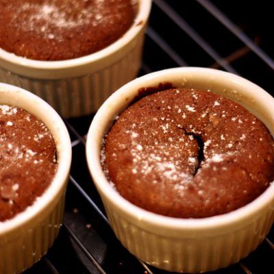 Ramkin Recipes, Lava Cake Recipe Easy, Ramekin Dessert, Ramekin Recipe, Molten Lava Cake, Molten Cake, Lava Cake Recipes, Molten Lava Cakes, Table For Two