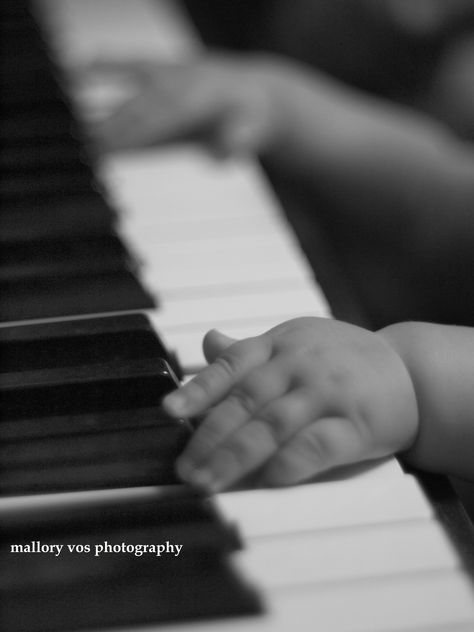 baby pictures, #baby #pictures, piano Piano Photoshoot, Piano Wallpaper, Piano Photography, Trendy Music, Expressions Photography, Trendy Photography, Music Pictures, Pictures Photography, Playing Piano