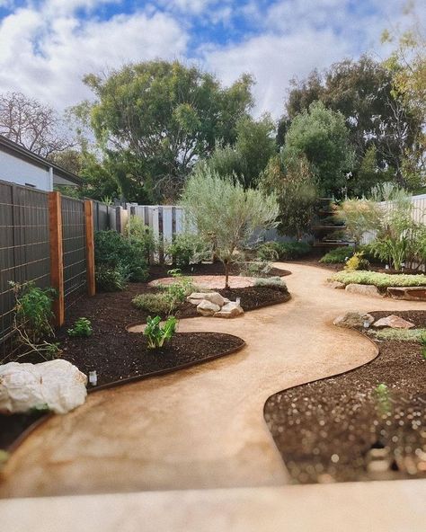 All Posts • Instagram Decomposed Granite Walkway, Modern Australian Garden, Boulder Landscaping, Garden Path Ideas, Landscaping Rocks, Driveway Garden, Garden Concept, Lush Landscaping, Decomposed Granite