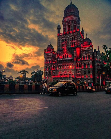 icture from @swapnil_vt - The beautiful evening in cst mumbai ....☀🌄 #wahhmumbai #wahhindia #photography #photo #photoftheday #picoftheday Cst Mumbai, Amazing India, Mumbai City, Havana Cuba, India And Pakistan, Free Tips, Beautiful Evening, City That Never Sleeps, Historical Events